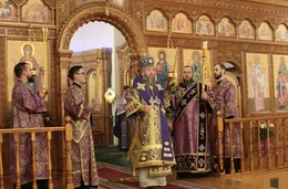 10-Праздничное богослужение накануне Воздвижения Честного и Животворящего Креста Господня