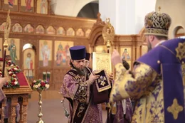 18-Воздвижение Честнаго и Животворящего Креста Господня. Божественная Литургия в главном храме епархии