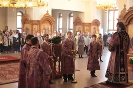 40-Воздвижение Честнаго и Животворящего Креста Господня. Божественная Литургия в главном храме епархии