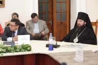 7-Епископ Амфилохий принял участие в работе круглого стола, посвященного Дню духовного согласия
