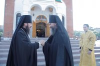 1-В воскресный день епископ Амфилохий совершил Божественную Литургию в главном храме Рудного Алтая