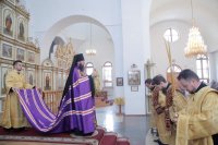 7-В воскресный день епископ Амфилохий совершил Божественную Литургию в главном храме Рудного Алтая
