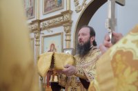 29-В воскресный день епископ Амфилохий совершил Божественную Литургию в главном храме Рудного Алтая