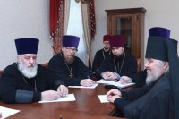 4-Под председательством епископа Амфилохия в Усть-Каменогорске состоялось заседание епархиального совета
