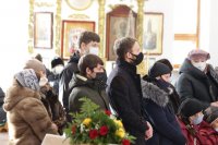 3-В Андреевском кафедральном соборе состоялось прощание с экс-акимом города Усть-Каменогорска В.Н.Сухоруковой