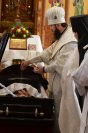 16-В Андреевском кафедральном соборе состоялось прощание с экс-акимом города Усть-Каменогорска В.Н.Сухоруковой