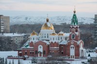 11-Митрополит Александр доставил в Усть-Каменогорск ковчег с мощами блаженной Матроны Московской