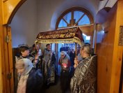 20-В Андреевском кафедральном соборе была совершена утреня с чином погребения Плащаницы Господа Иисуса Христа