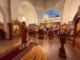 Пасха Божия спасительная. Божественная Литургия в Андреевском кафедральном соборе  города Усть-Каменогорска