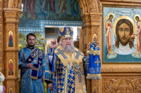 5-В воскресный день, отмеченный празднованием в честь Иверской иконы Божией Матери, архиепископ Усть-Каменогорский и Семипалатинский Амфилохий сослужил митрополиту Александру за Литургией в Иверско-Серафимовском монастыре Алматы