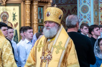 11-В воскресный день, отмеченный празднованием в честь Иверской иконы Божией Матери, архиепископ Усть-Каменогорский и Семипалатинский Амфилохий сослужил митрополиту Александру за Литургией в Иверско-Серафимовском монастыре Алматы