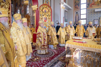 24-В день памяти благоверного князя Александра Невского и преподобного Александра Свирского архиепископ Усть-Каменогорский и Семипалатинский Амфилохий сослужил митрополиту Александру за Литургией в Александро-Невском соборе Алма-Аты