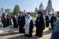 11-Митрополит Александр совершил закладку духовно-культурного центра во имя святителя Спиридона Тримифунтского в столице Рудного Алтая 