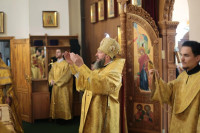 50-В воскресный день архиепископ Амфилохий совершил Божественную Литургию в Андреевском кафедральном соборе