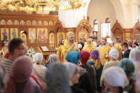 24-В воскресный день архиепископ Амфилохий совершил Божественную Литургию в Андреевском кафедральном соборе