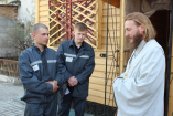 13-Пасхальную радость заключенным…