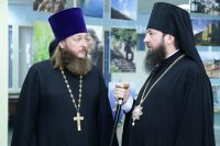 2-В Усть-Каменогорске состоялось открытие выставки работ греческого фотографа Костаса Асимиса – «Наш Афон»
