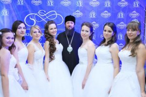 В столице Рудного Алтая прошёл Православный молодёжный бал «Времён связующая нить» (+ВИДЕО)