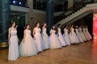 5-В Усть-Каменогорске прошел III молодежный бал  «Времен связующая нить»