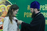 4-Рождественский праздник в Центральной  воскресной школе  г.Усть-Каменогорска (+ВИДЕО)