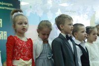 18-Рождественский праздник в Центральной  воскресной школе  г.Усть-Каменогорска (+ВИДЕО)