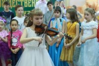 38-Рождественский праздник в Центральной  воскресной школе  г.Усть-Каменогорска (+ВИДЕО)