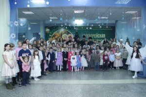 В Центральной воскресной школе Усть-Каменогорска состоялся детский рождественский праздник