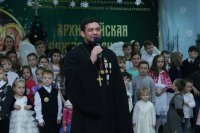 11-В Центральной воскресной школе Усть-Каменогорска состоялся детский рождественский праздник